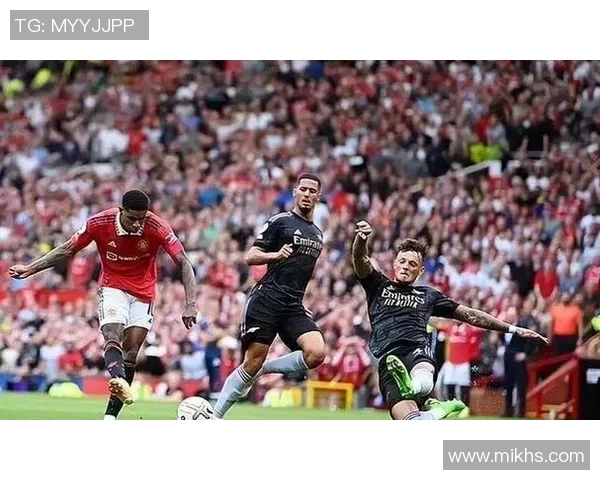 落魄足球球星的逆袭之路从伤病到低谷再到荣耀的崛起